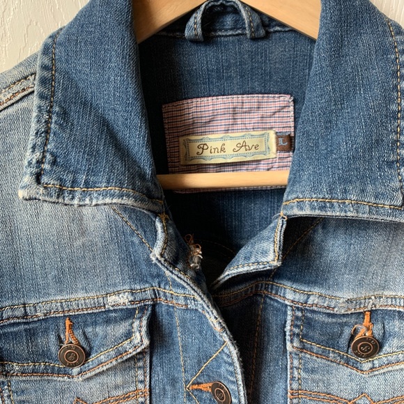Jean jacket - Picture 2 of 3